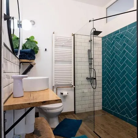 Lux Rooftop W. Large Sea View Terrace דירה קונסטנצה